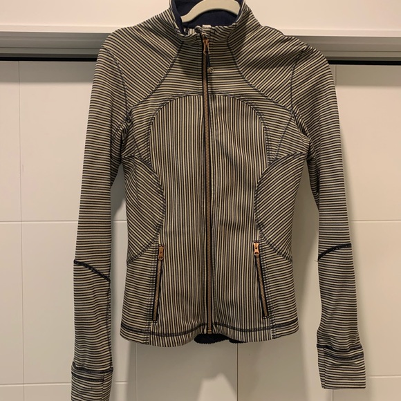 LULU Lemon matching set. - Picture 5 of 5